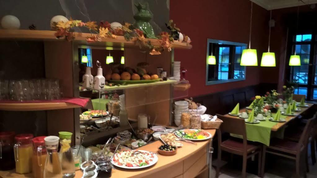 Hotel Kunterbunt In Wuerzburger Innenstadt Екстериор снимка